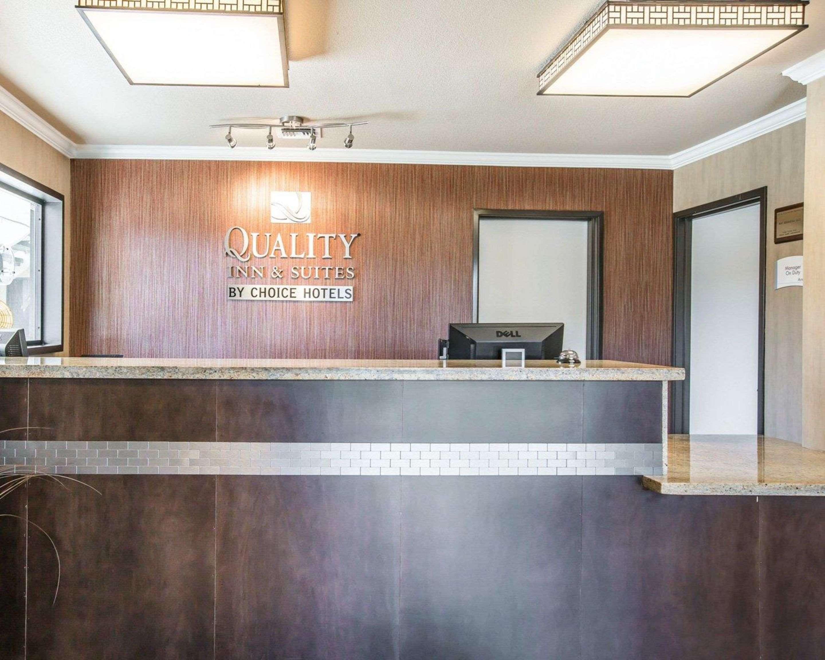 Quality Inn & Suites Woodland - Sacramento Airport Buitenkant foto