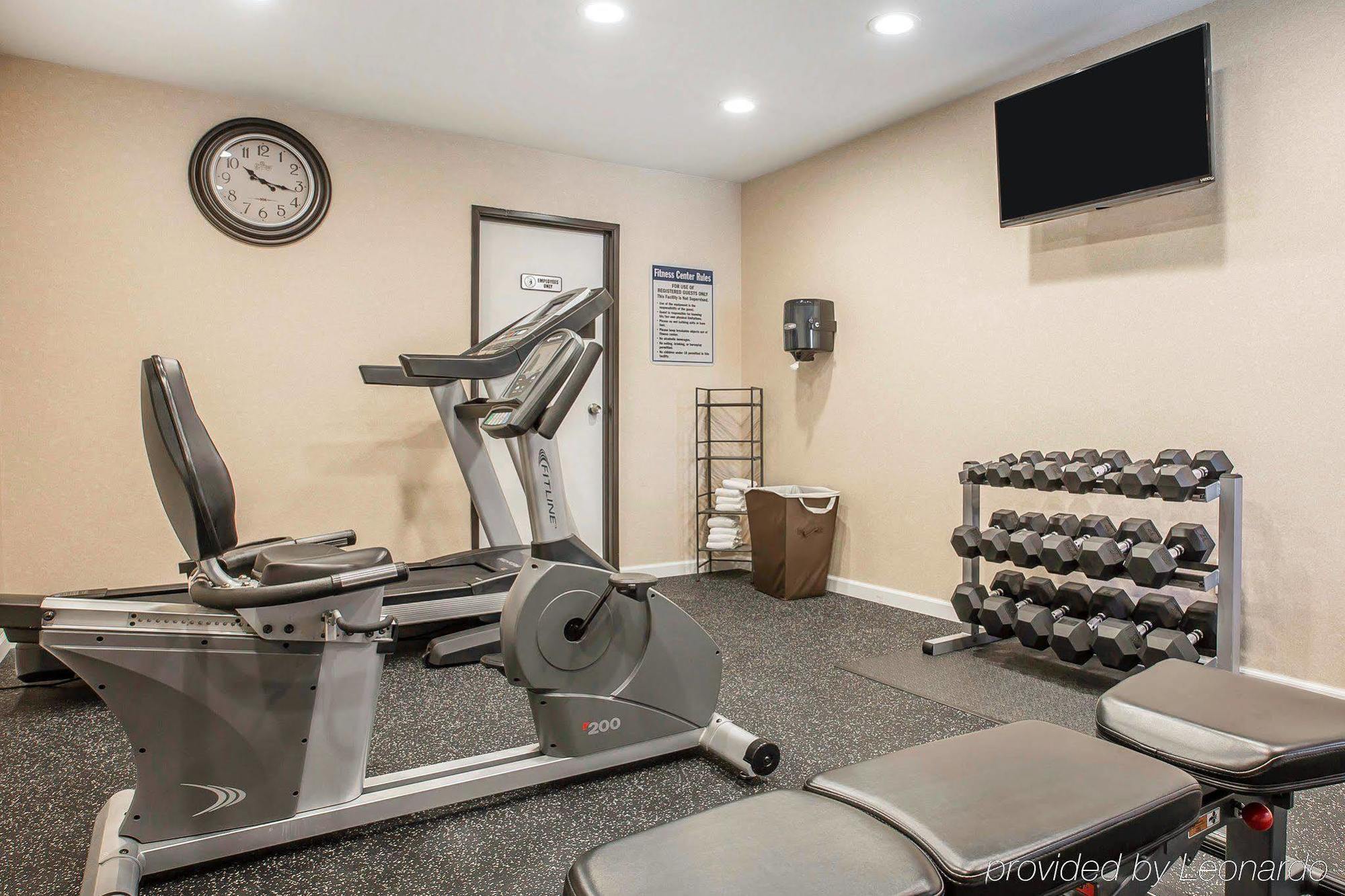 Quality Inn & Suites Woodland - Sacramento Airport Buitenkant foto
